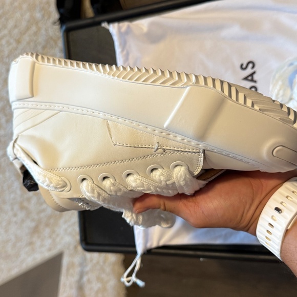 Valabasas the Vision 100 Low - Picture 4 of 5